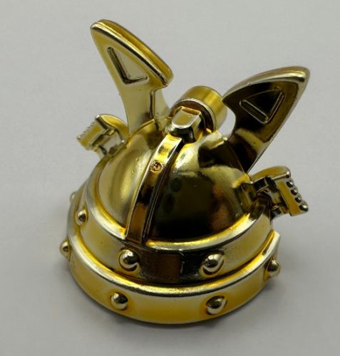 28679 Chrome Gold Minifigure, Headgear Helmet Ninja (Samurai) Kabuto with Large Curved Crest and Rivets Custom chromed by Bubul